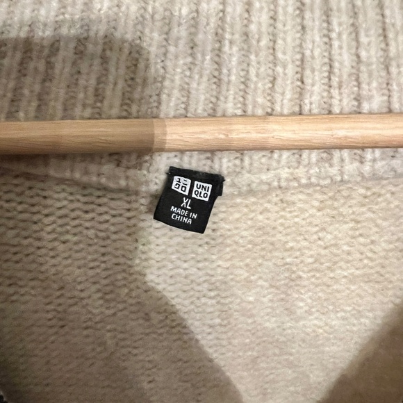 Uniqlo Half Zip Sweater XL - Picture 4 of 4